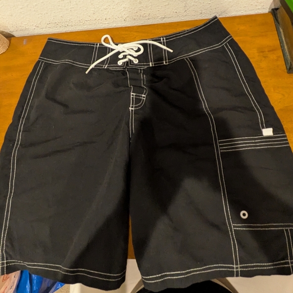 California Cover Pants - Women's Black Swim Shorts - 11/12